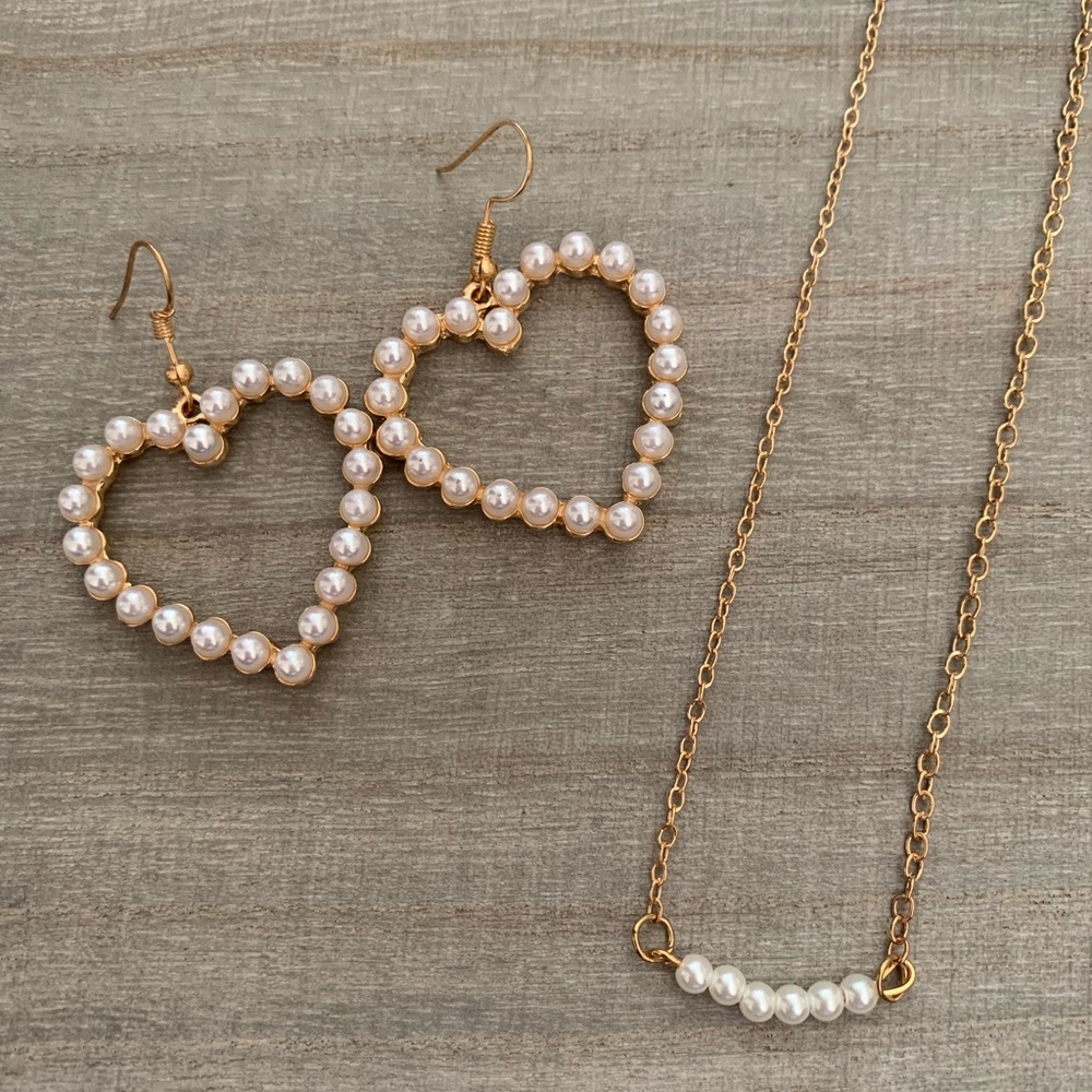 Brand new pearl heart earrings and peal necklace